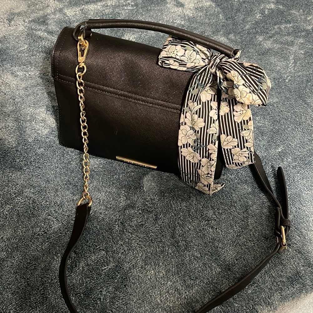 Black Steve Madden bag